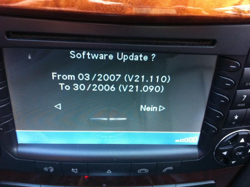 Mercedes command software update download